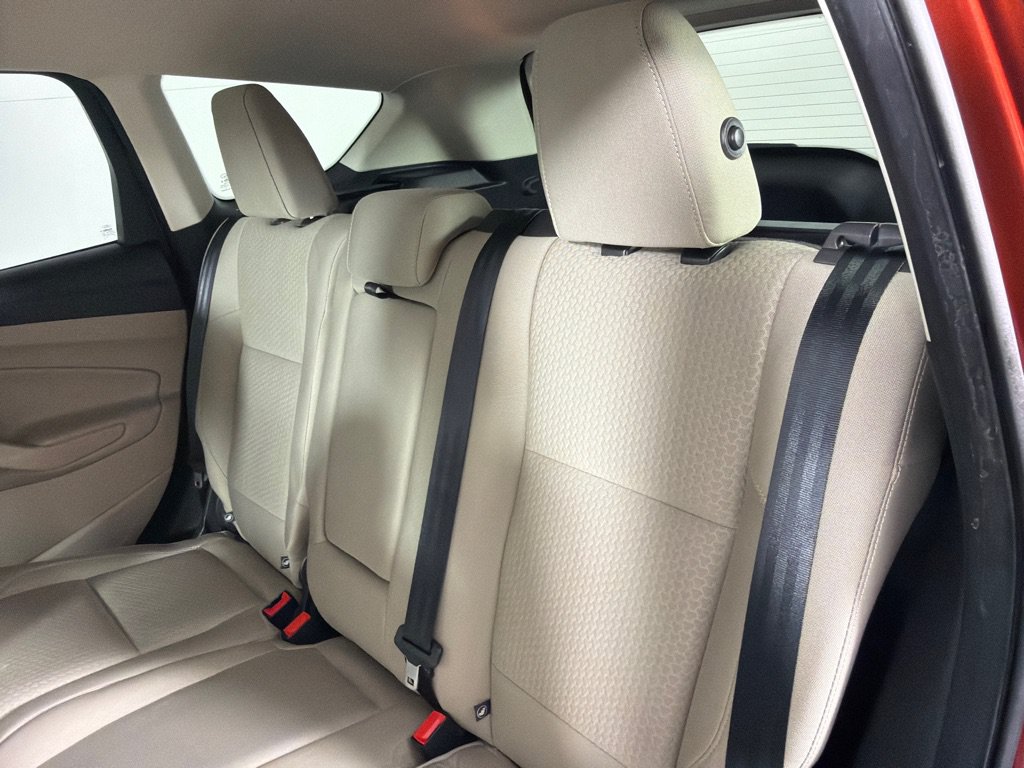 Used 2019 Ford Escape SE FWD image 19