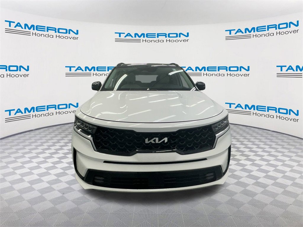 Used 2022 Kia Sorento EX w/ Panoramic Sunroof Package image 8