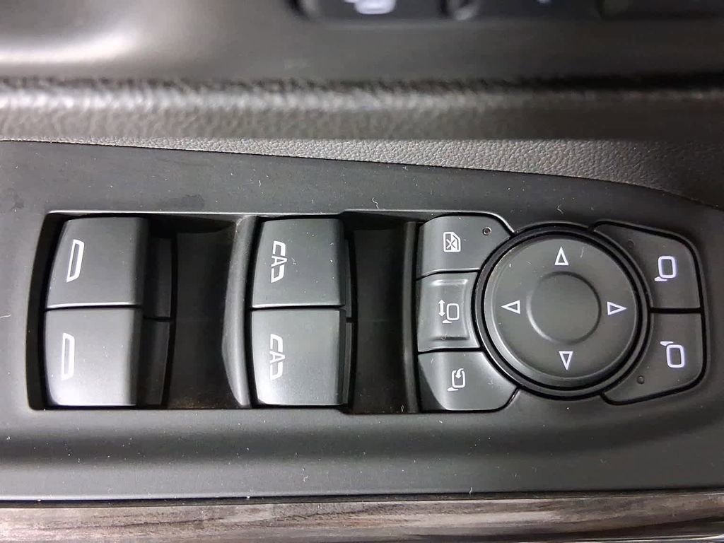 Used 2023 Chevrolet Silverado 2500 LTZ image 11