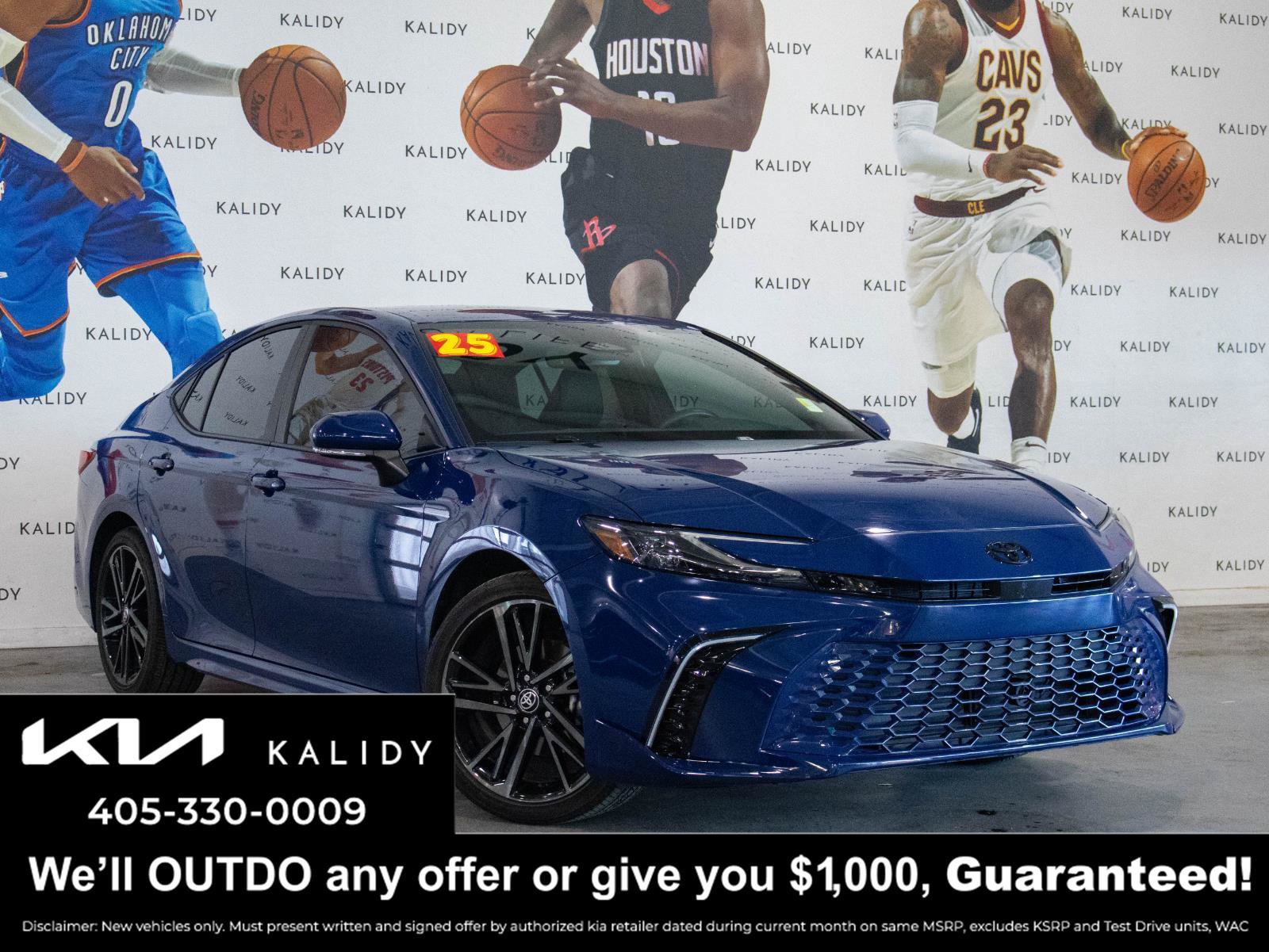 Used 2025 Toyota Camry XSE FWD image 1
