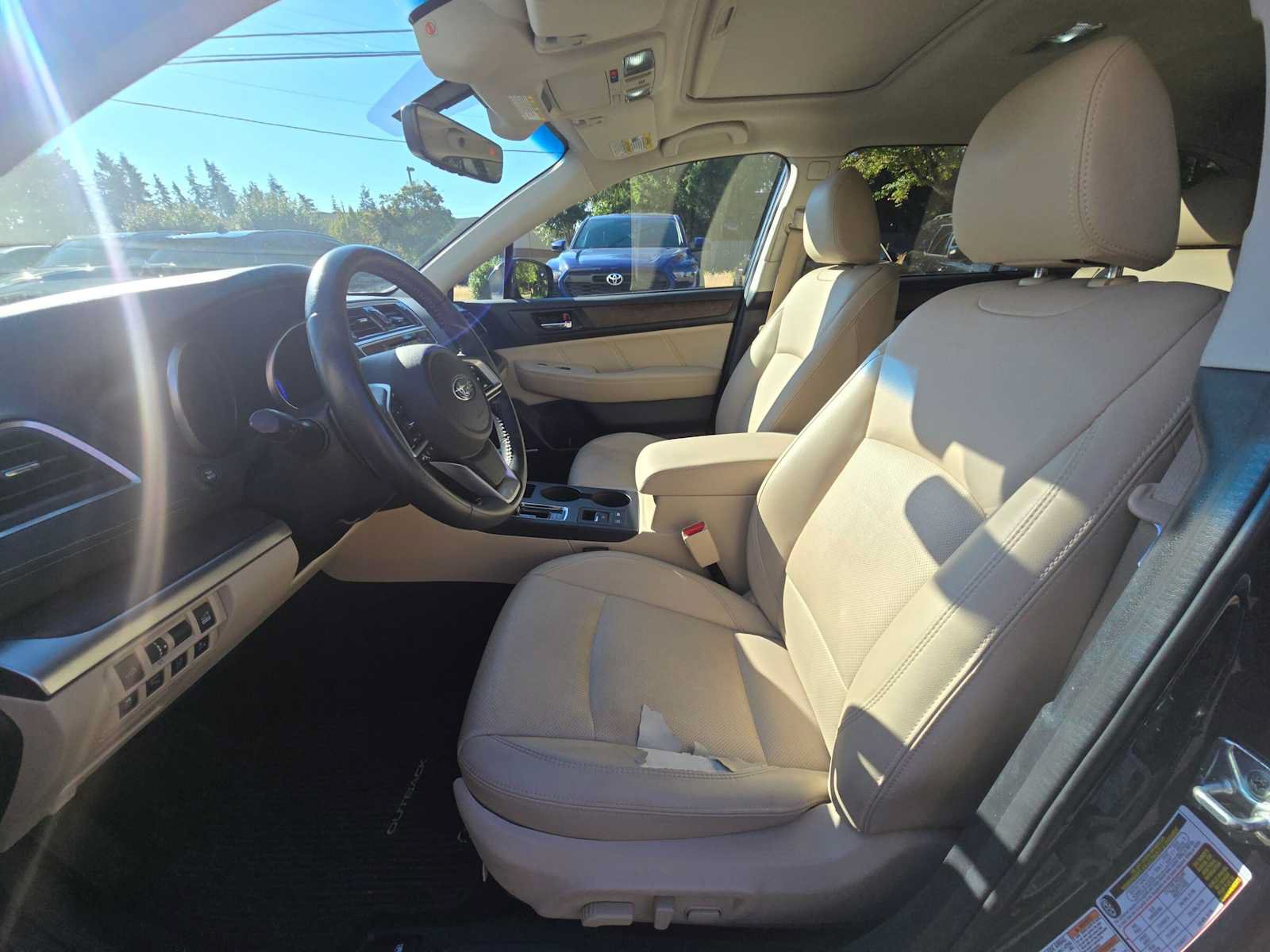 Used 2018 Subaru Outback 2.5i Limited AWD/4WD image 21