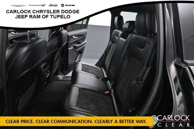 Used 2023 Jeep Grand Cherokee Altitude AWD/4WD image 26