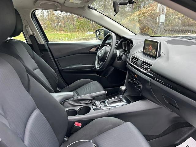 Used 2015 MAZDA MAZDA3 i Sport image 30