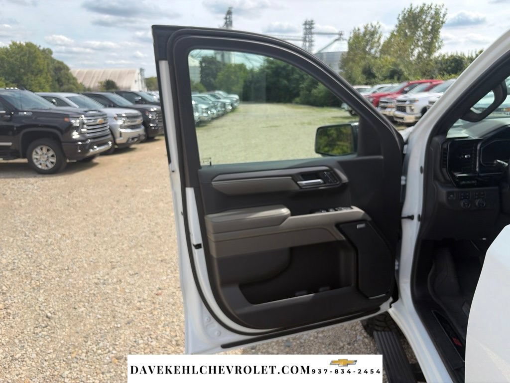 Used 2025 Chevrolet Silverado 1500 ZR2 w/ Technology Package AWD/4WD image 21