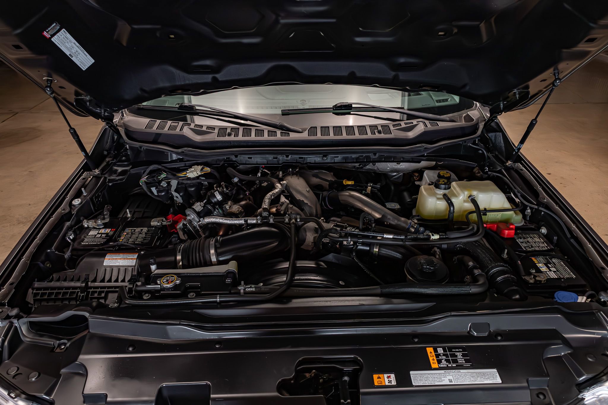 Used 2023 Ford F350 Lariat w/ Lariat Ultimate Package AWD/4WD image 31