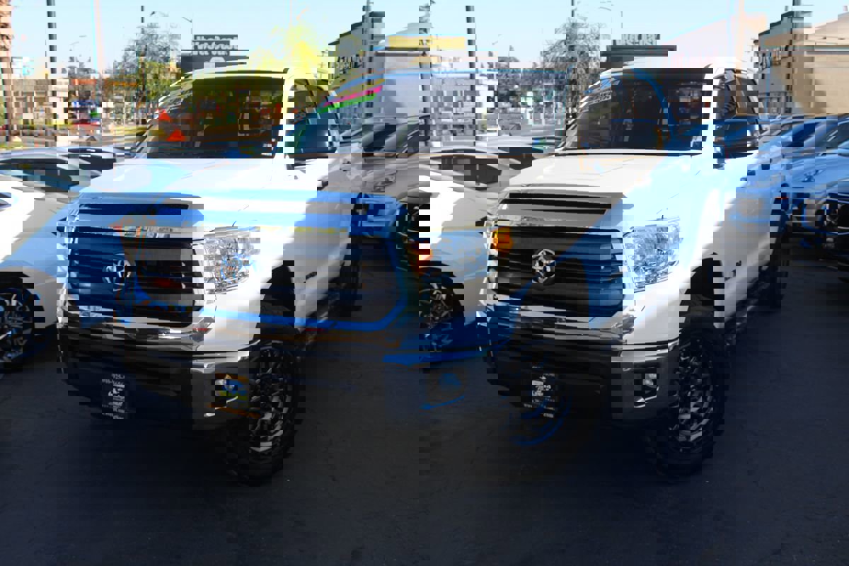 Used 2015 Toyota Tundra SR5 image 36