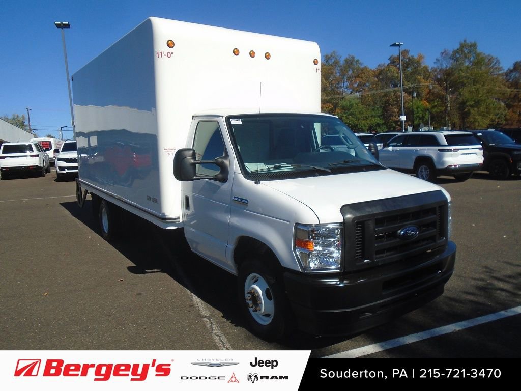 Used 2022 Ford E-350 and Econoline 350 Super Duty w/ Power Windows & Locks Group