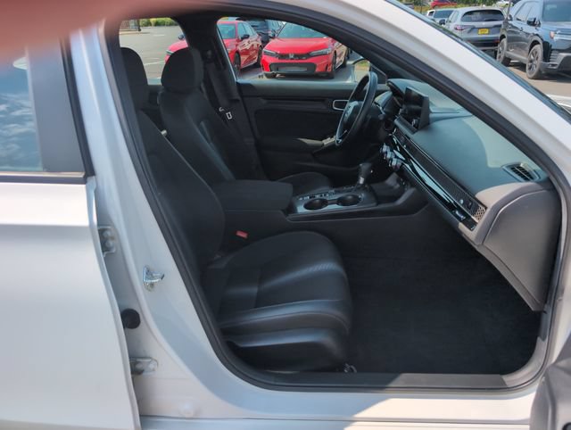 Used 2025 Honda Civic Sport image 10