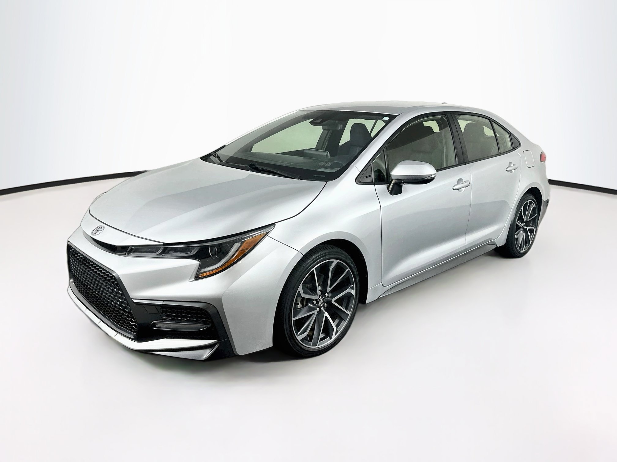 Used 2021 Toyota Corolla SE FWD image 3