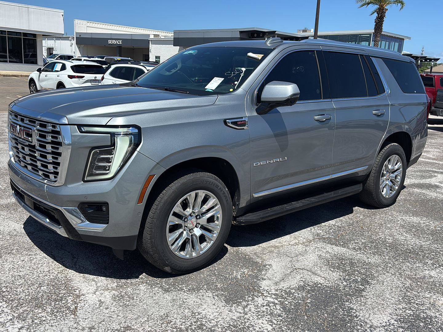 Used 2025 GMC Yukon Denali image 3