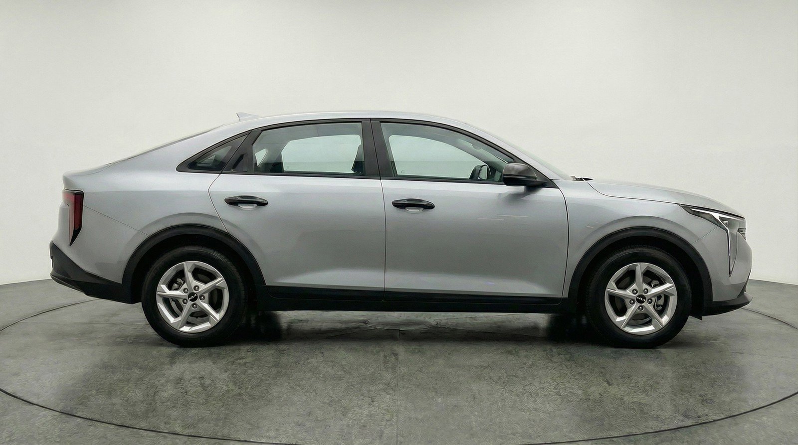 Used 2025 Kia K4 LXS image 11