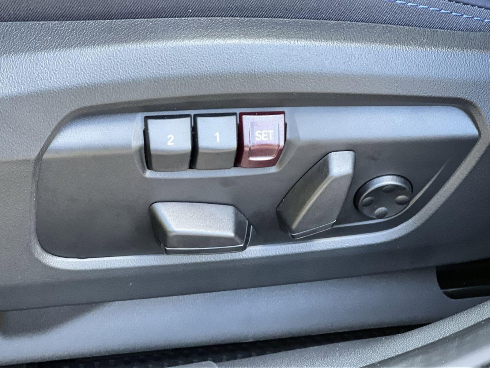 Certified 2025 MINI Cooper S image 23