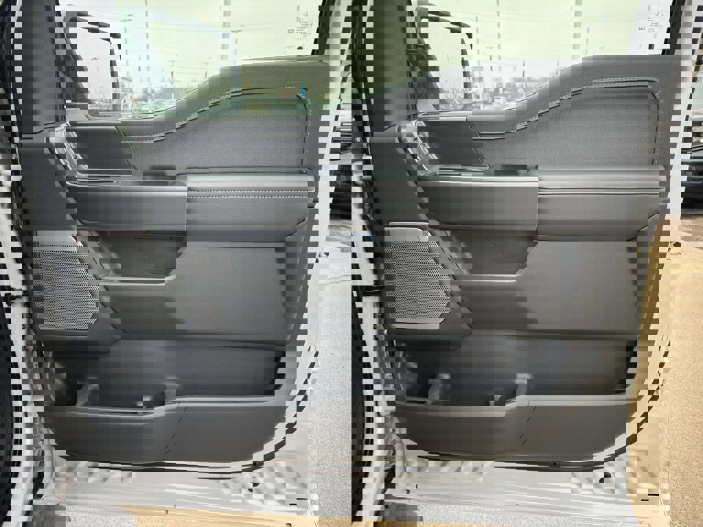 New 2025 Ford F150 Lariat w/ Equipment Group 501A Mid image 34