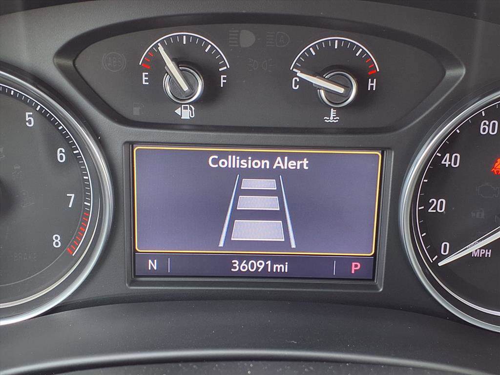 Used 2023 Buick Enclave Essence image 15