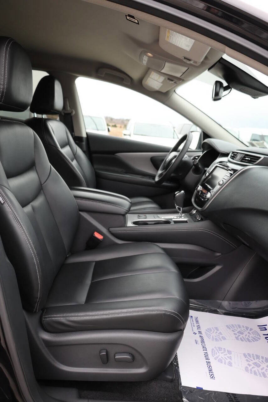 Used 2024 Nissan Murano SV w/ SV Midnight Edition Package AWD/4WD image 15