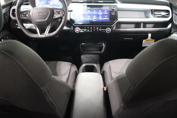 New 2027 Chevrolet Bolt LT w/ Comfort Package FWD image 29
