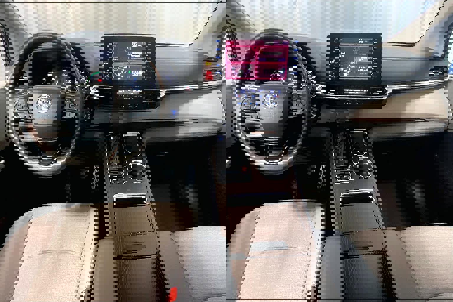 Certified 2022 Toyota Sienna LE image 22