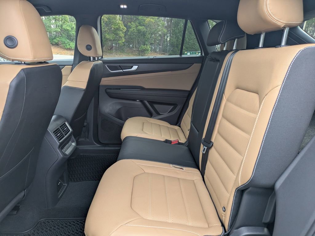 New 2026 Volkswagen Atlas Cross Sport SEL R-Line image 14