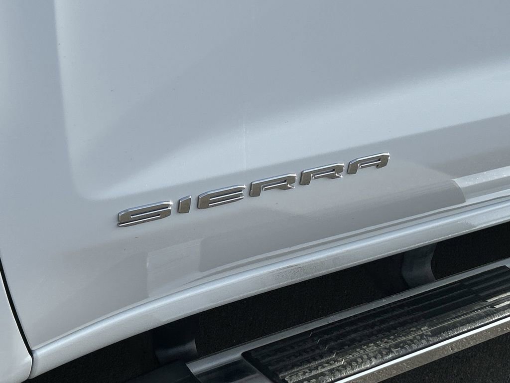 Used 2026 GMC Sierra 1500 SLT AWD/4WD image 31