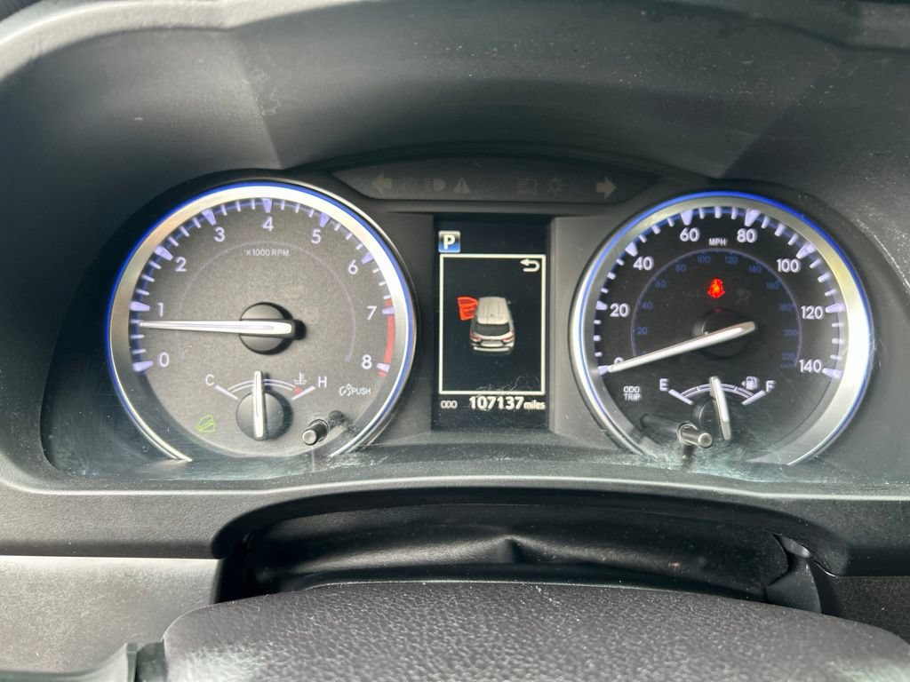 Used 2018 Toyota Highlander XLE AWD/4WD image 19