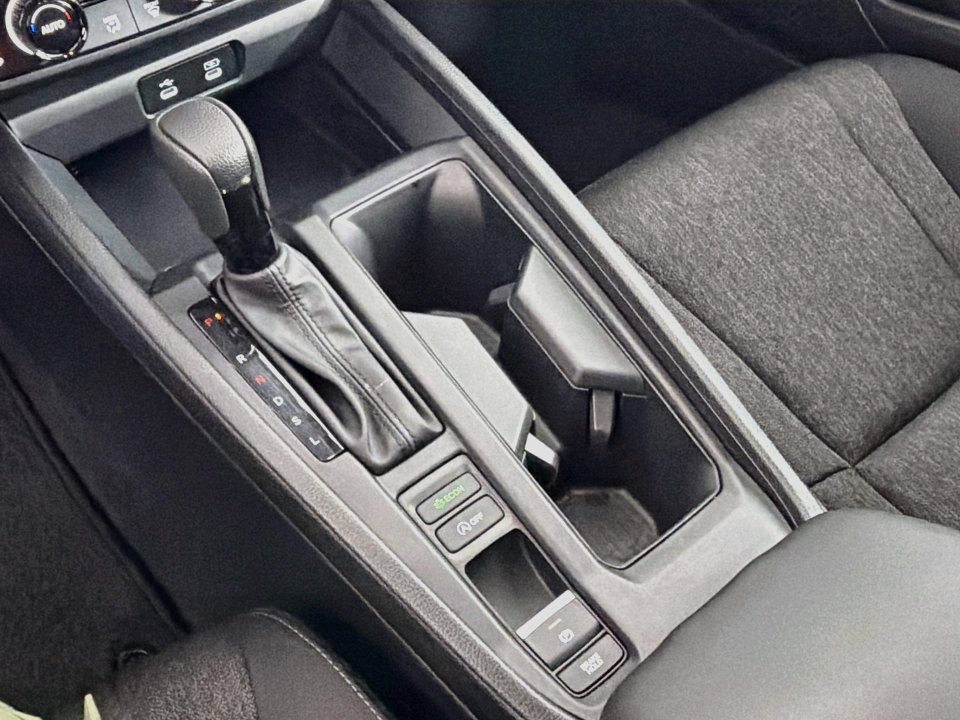 Certified 2025 Honda Accord SE image 27