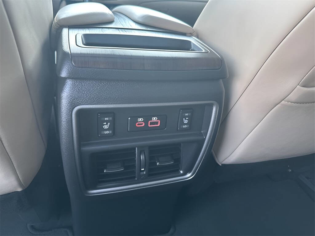 Used 2024 Nissan Murano Platinum w/ Cargo Package image 38