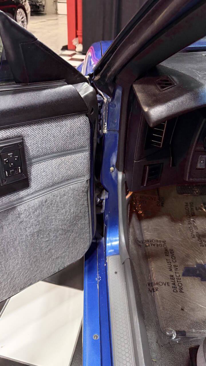 Used 1989 Chevrolet Camaro IROC-Z image 68