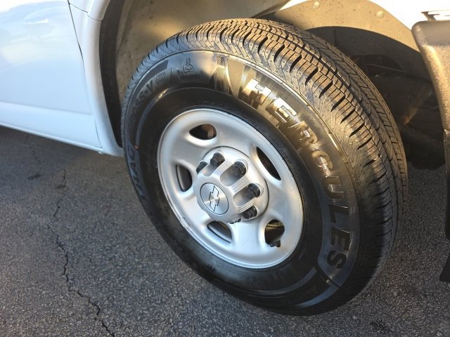 Used 2018 Chevrolet Express 2500 w/ Driver Convenience Package image 9