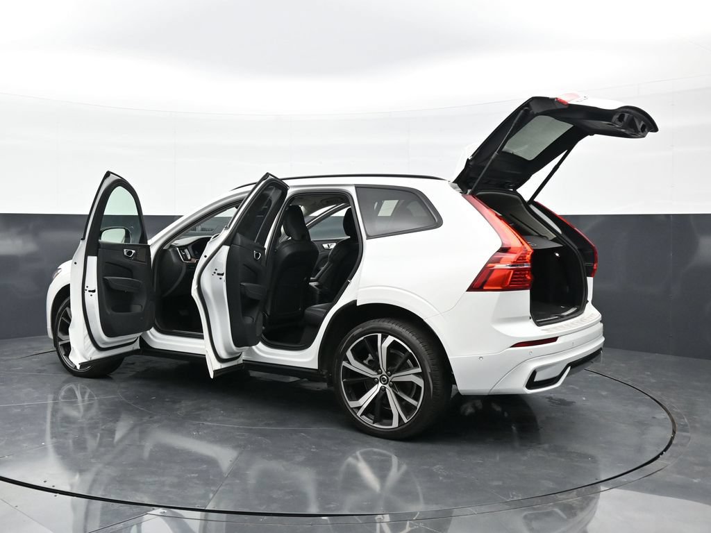 Used 2024 Volvo XC60 T8 Ultimate w/ Climate Package AWD/4WD image 49
