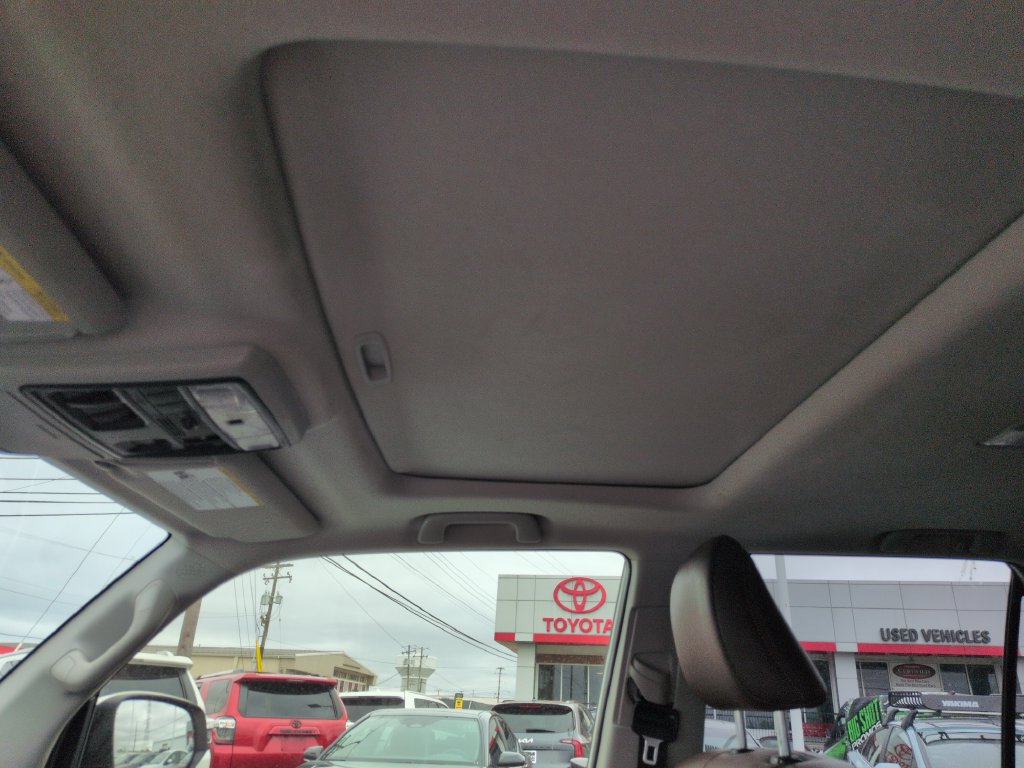 Used 2022 Toyota 4Runner Limited AWD/4WD image 21