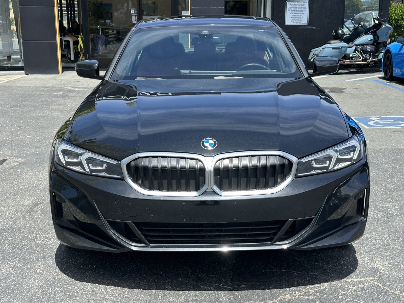 Used 2023 BMW 330i Sedan w/ Driving Assistance Package RWD image 5