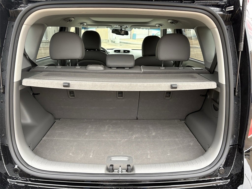 Used 2017 Kia Soul EV + w/ Sun & Fun Package image 27
