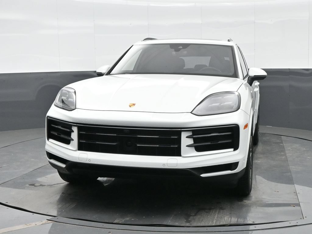 Certified 2025 Porsche Cayenne S AWD/4WD image 12