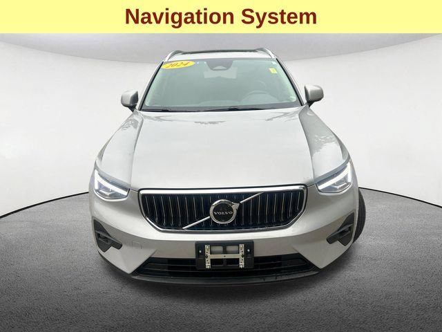 Used 2024 Volvo XC40 B5 Plus AWD/4WD image 4