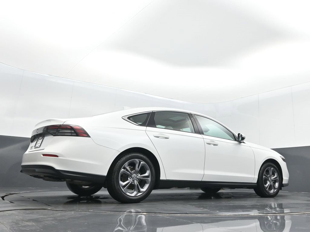 Certified 2024 Honda Accord EX image 23