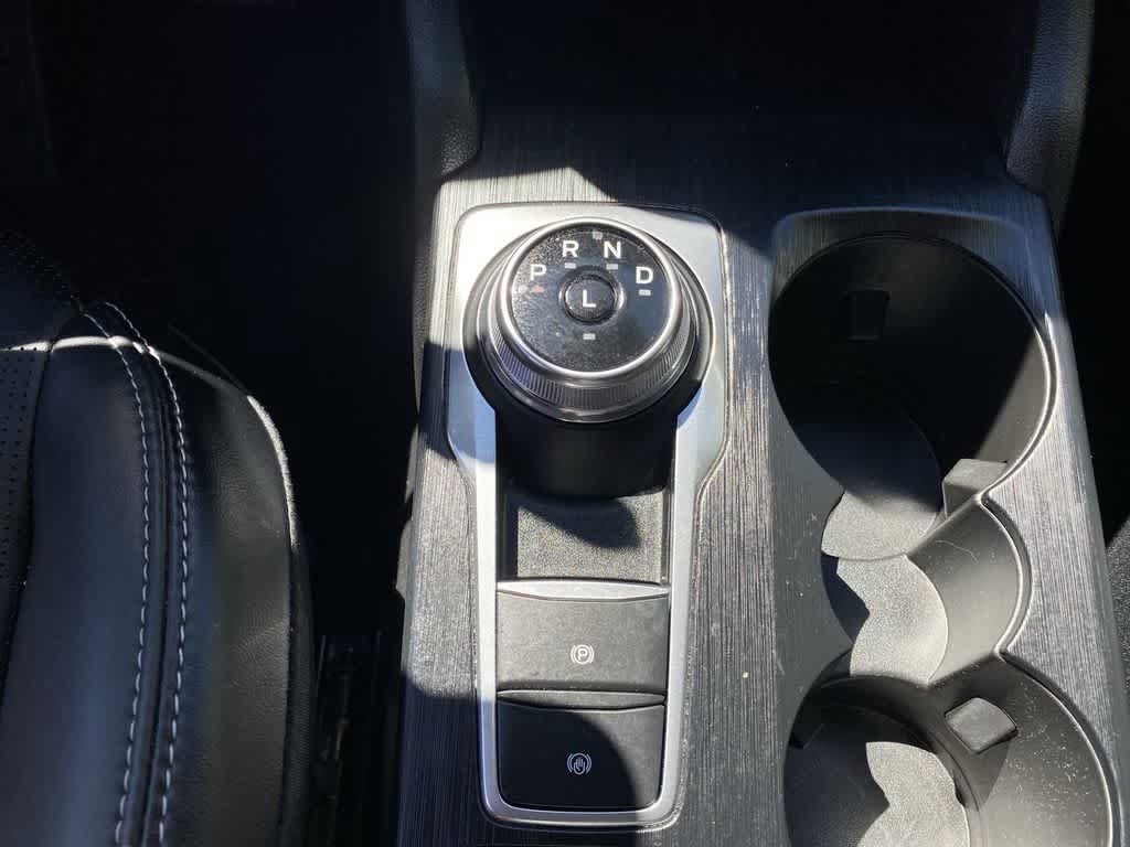 Used 2025 Ford Escape Platinum AWD/4WD image 26