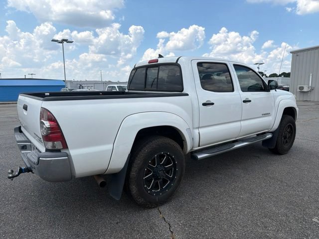 Used 2014 Toyota Tacoma PreRunner w/ SR5 Package RWD image 3