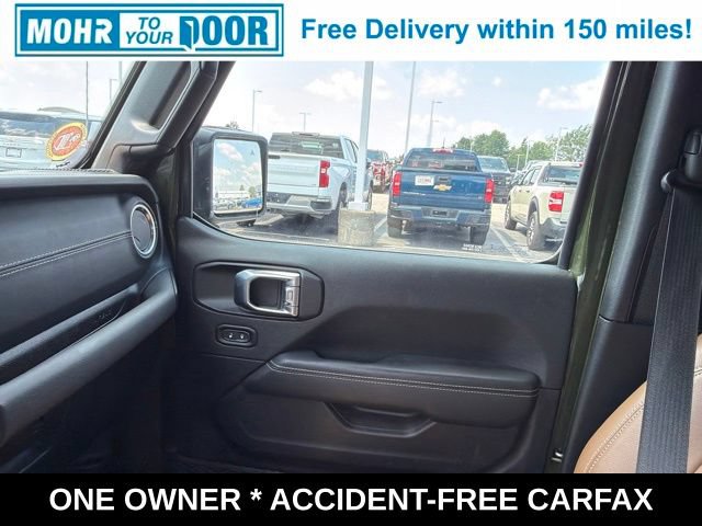 Used 2022 Jeep Wrangler Unlimited Sahara w/ LED Lighting Group AWD/4WD image 27
