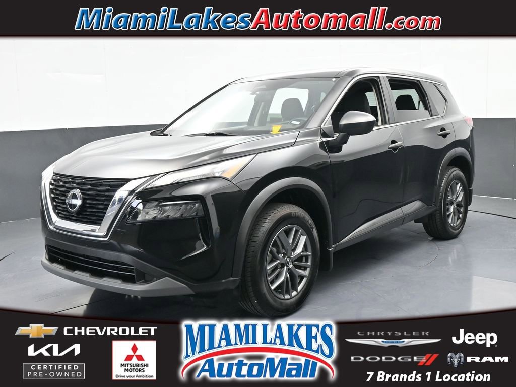 Used 2023 Nissan Rogue S image 1