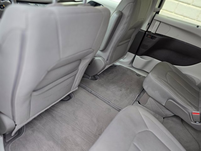 Used 2021 Chrysler Pacifica Touring image 43