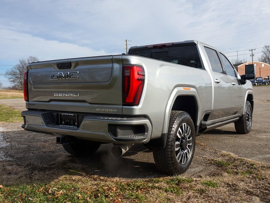 Used 2024 GMC Sierra 2500 Denali Ultimate image 4