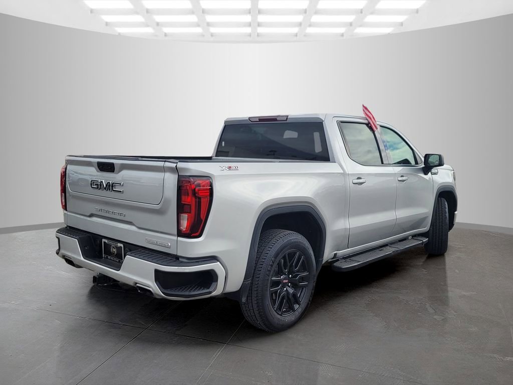 Used 2021 GMC Sierra 1500 Elevation w/ LPO, Elevation Black Package AWD/4WD image 4