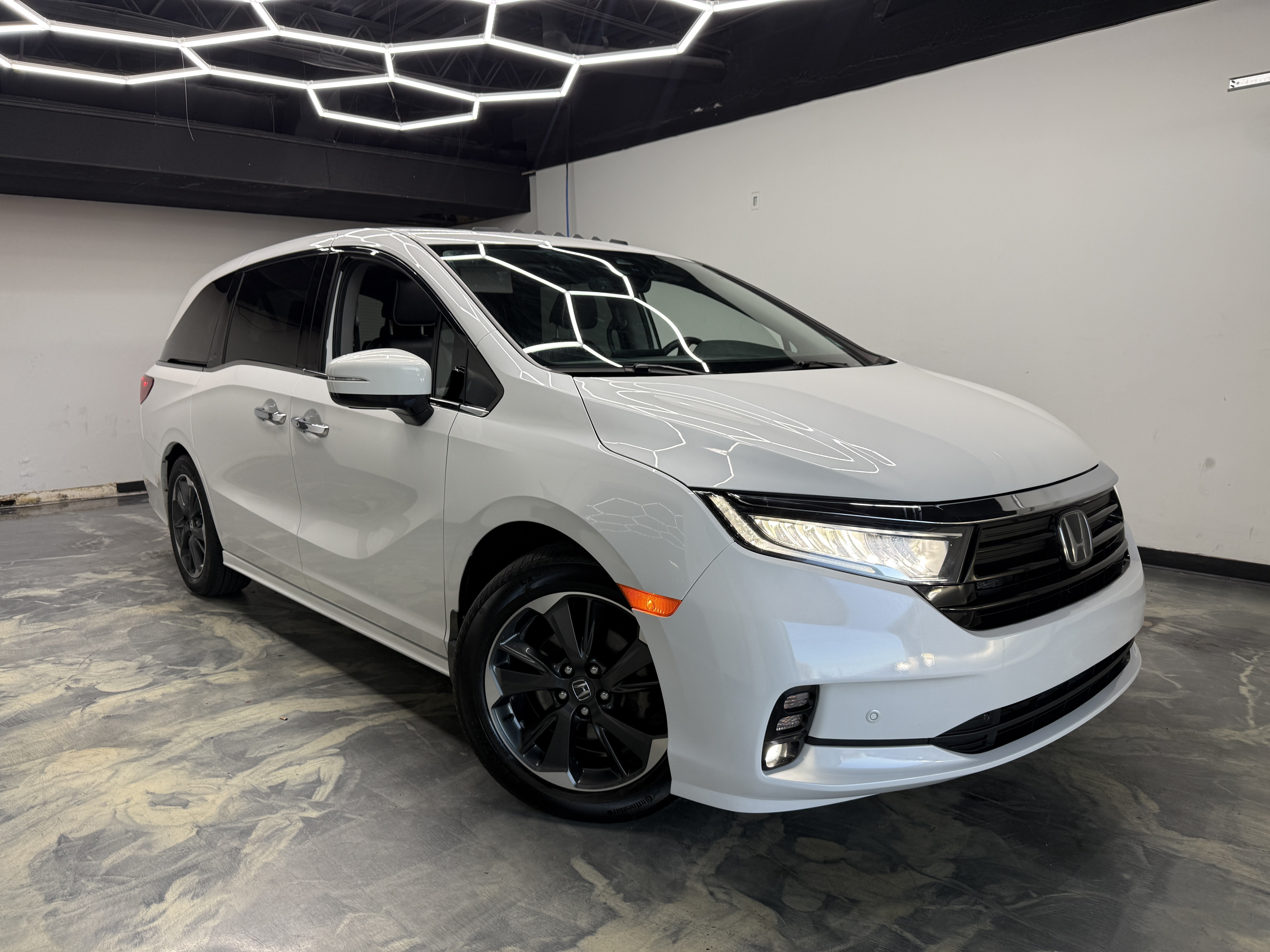 Used 2021 Honda Odyssey Touring image 7