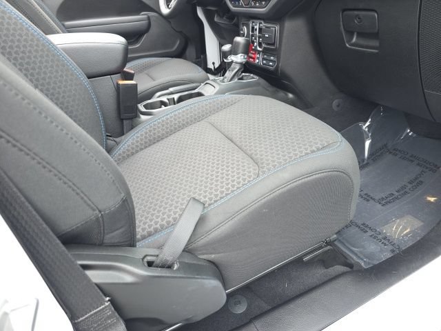 Used 2025 Jeep Wrangler Unlimited Rubicon 4xe w/ Safety Group AWD/4WD image 48