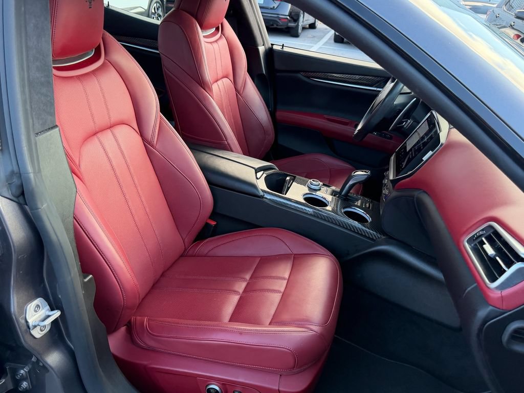Used 2022 Maserati Ghibli Modena RWD image 16