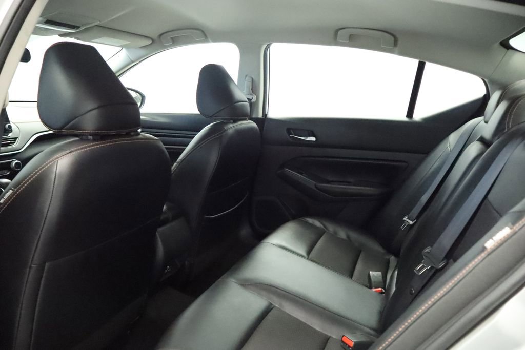 Used 2022 Nissan Altima 2.5 SR FWD image 23