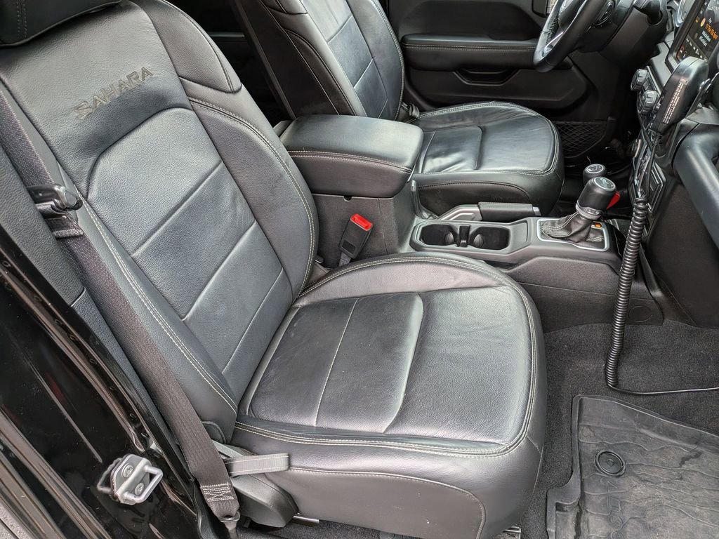 Certified 2018 Jeep Wrangler Unlimited Sahara image 25