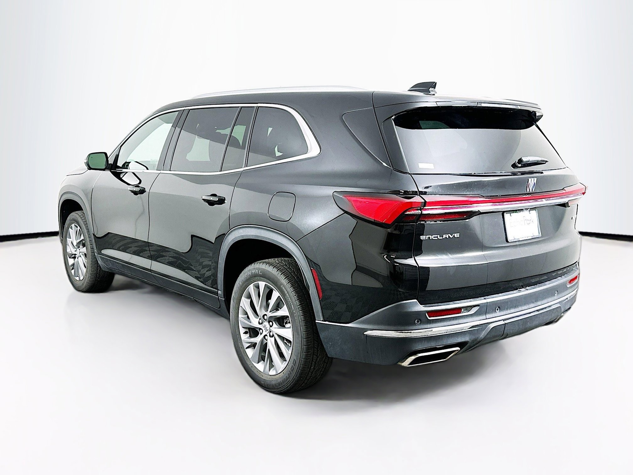 Used 2025 Buick Enclave Preferred image 5