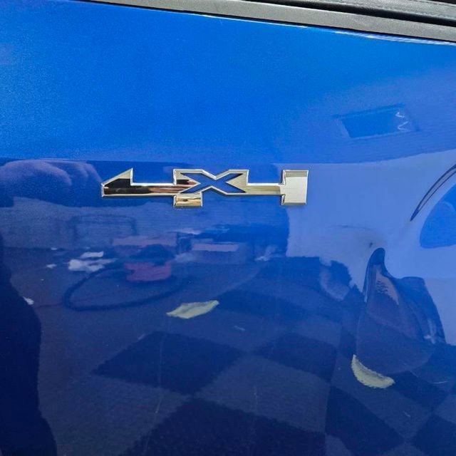 Used 2018 GMC Canyon SLE w/ SLE Convenience Package image 8