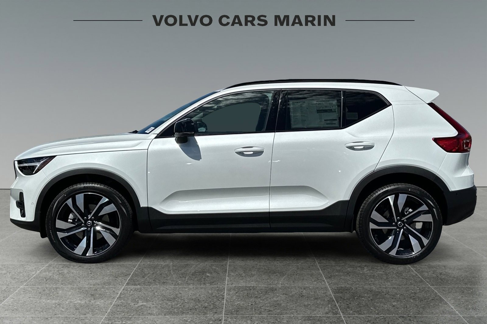 New 2026 Volvo XC40 B5 Ultra w/ Protection Package Premier image 5